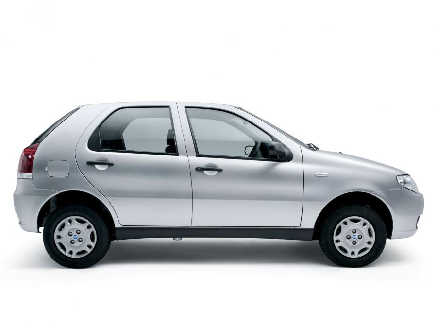 Fiat Palio 5-Door 2005 года  (ZA) (фото 5 из 5)